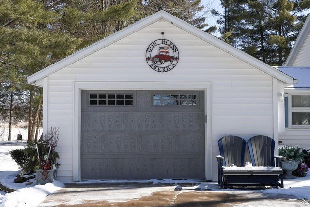 N6306 POND STREET, Manawa, WI 54949