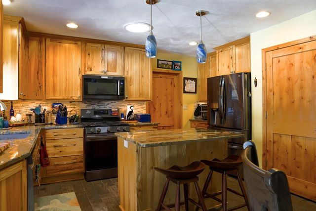 N6306 POND STREET, Manawa, WI 54949