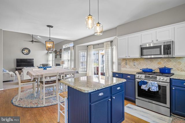 310 JUNIPER LN, Swedesboro, NJ 08085