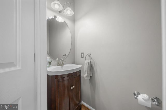 310 JUNIPER LN, Swedesboro, NJ 08085