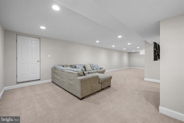 310 JUNIPER LN, Swedesboro, NJ 08085