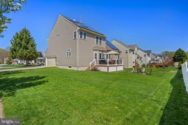 310 JUNIPER LN, Swedesboro, NJ 08085