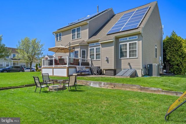 310 JUNIPER LN, Swedesboro, NJ 08085