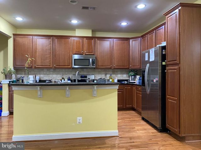 43581 WHITE CAP TER, Chantilly, VA 20152
