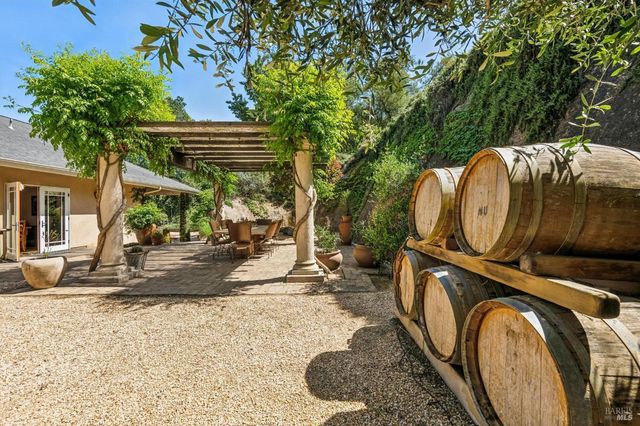 4111 Lovall Valley Rd, Sonoma, CA 95476