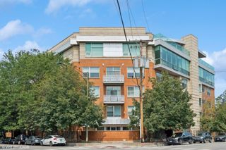 914 W Hubbard Street 104, Chicago, IL 60642
