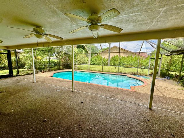 2022 NW 112th Avenue, Coral Springs, FL 33071