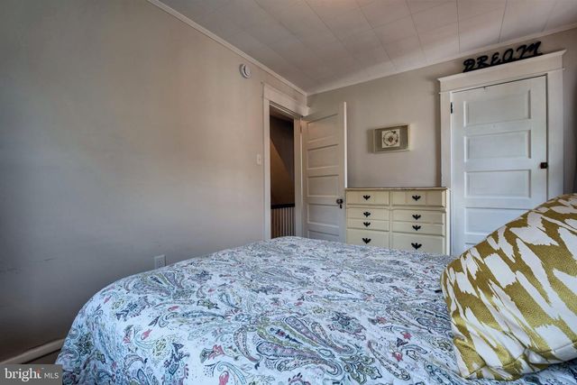 113 S 7TH ST, North Wales, PA 19454