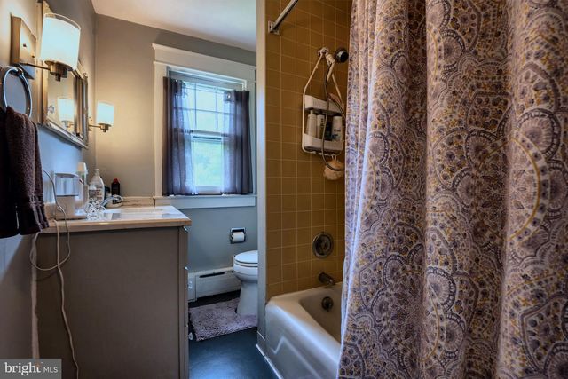 113 S 7TH ST, North Wales, PA 19454