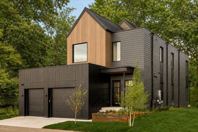 2195 Watertown Road, Orono, MN 55356