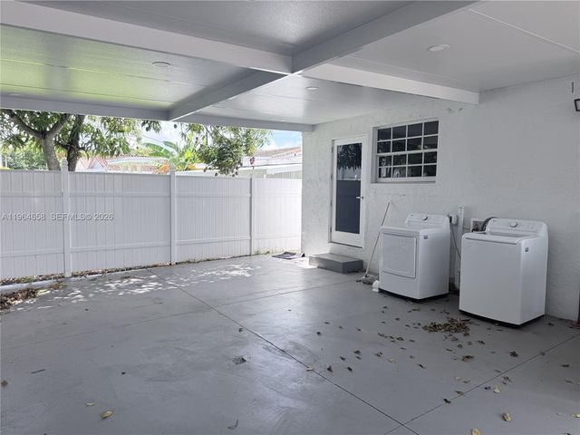 6829 SW 25th Street, Miami, FL 33155