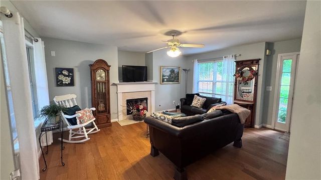 4995 Meadow Overlook, Cumming, GA 30040