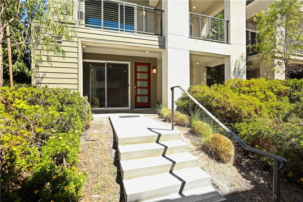 109 Glance, Irvine, CA 92618 — photo 3