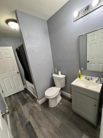 8210 N 13TH STREET, Tampa, FL 33604