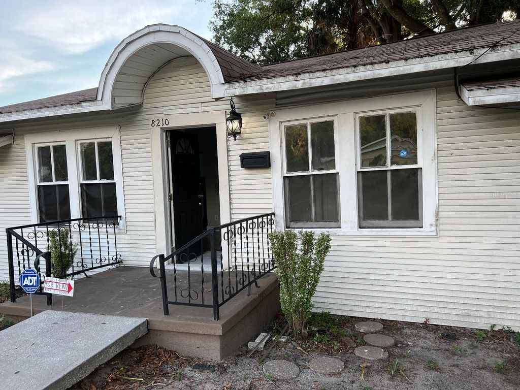 8210 N 13TH STREET, Tampa, FL 33604