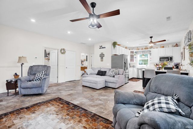 577A Southridge Drive, Bedford, IN 47421