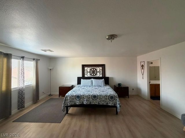 5933 Spinnaker Point Avenue, Las Vegas, NV 89110