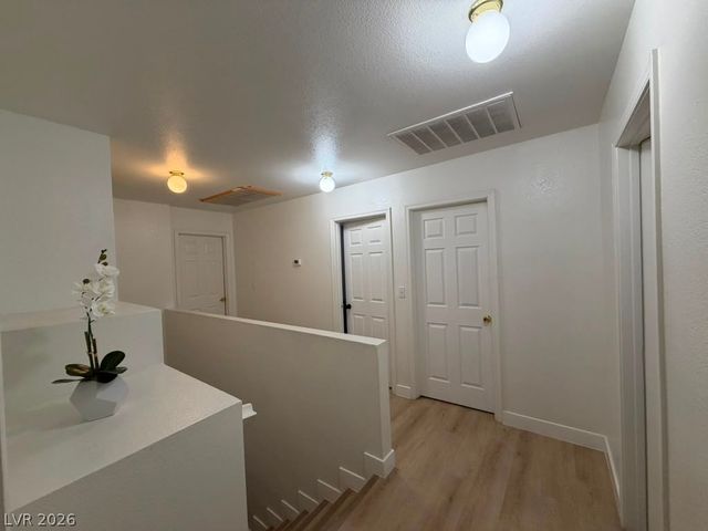 5933 Spinnaker Point Avenue, Las Vegas, NV 89110