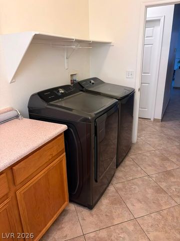5933 Spinnaker Point Avenue, Las Vegas, NV 89110