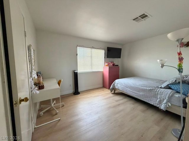 5933 Spinnaker Point Avenue, Las Vegas, NV 89110