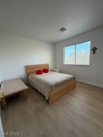 5933 Spinnaker Point Avenue, Las Vegas, NV 89110
