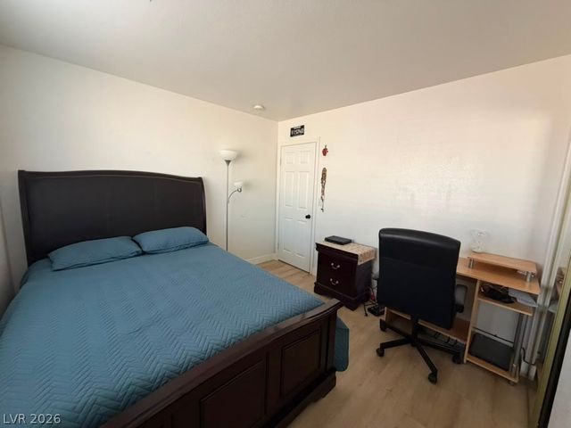 5933 Spinnaker Point Avenue, Las Vegas, NV 89110