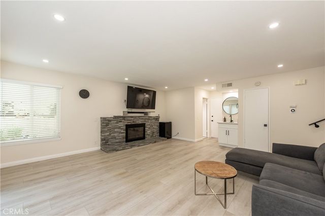 965 Northampton Way, Fullerton, CA 92833