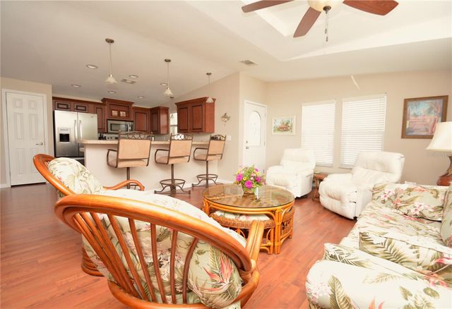 717 CAREFREE, Venice, FL 34285