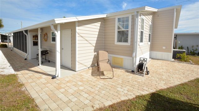 717 CAREFREE, Venice, FL 34285