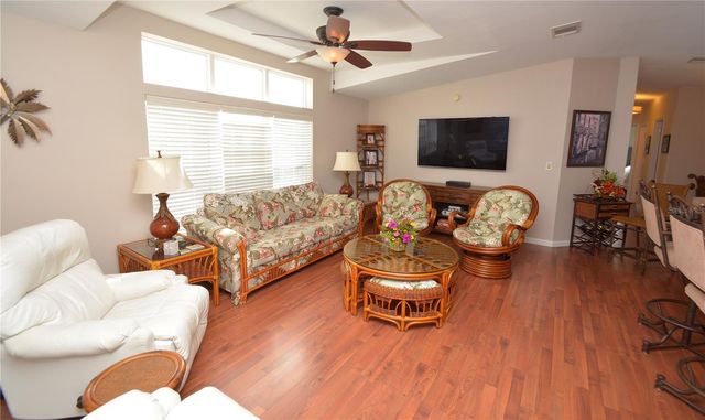 717 CAREFREE, Venice, FL 34285