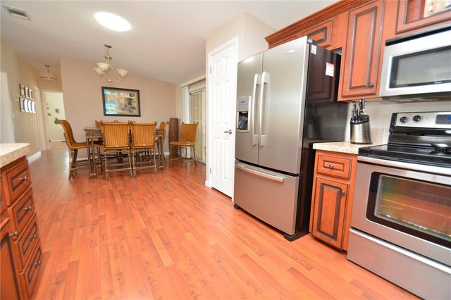 717 CAREFREE, Venice, FL 34285