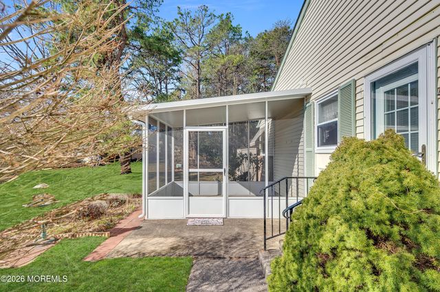 18 Milford Avenue A, Whiting, NJ 08759