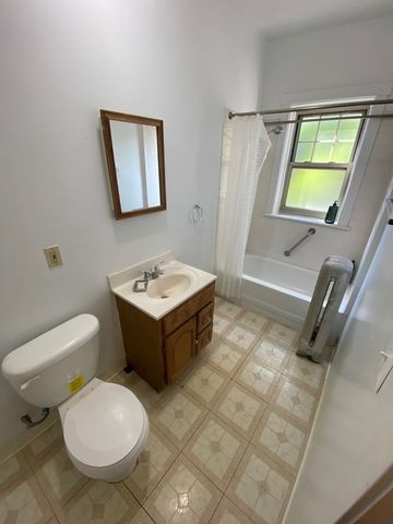 736 Reba Place G2, Evanston, IL 60202