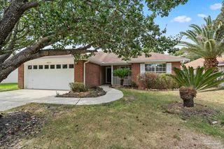 2025 Shadow Lake Dr, Gulf Breeze, FL 32563