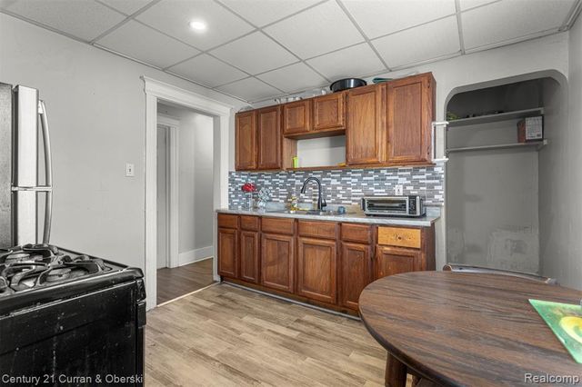 6632 W Fort Street, Detroit, MI 48209