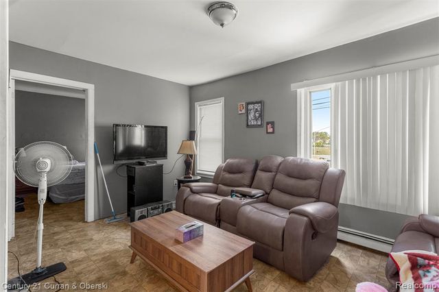 6632 W Fort Street, Detroit, MI 48209