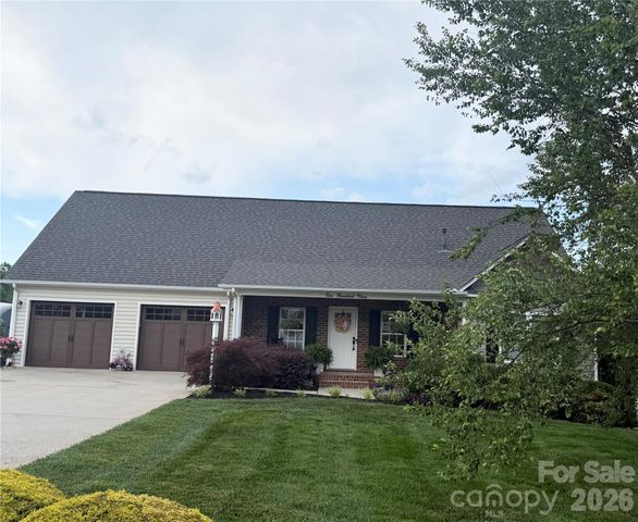 109 White Hall Lane, Hudson, NC 28638