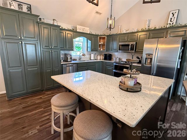109 White Hall Lane, Hudson, NC 28638