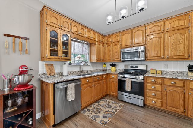 129 Deerview Dr, Columbia, TN 38401