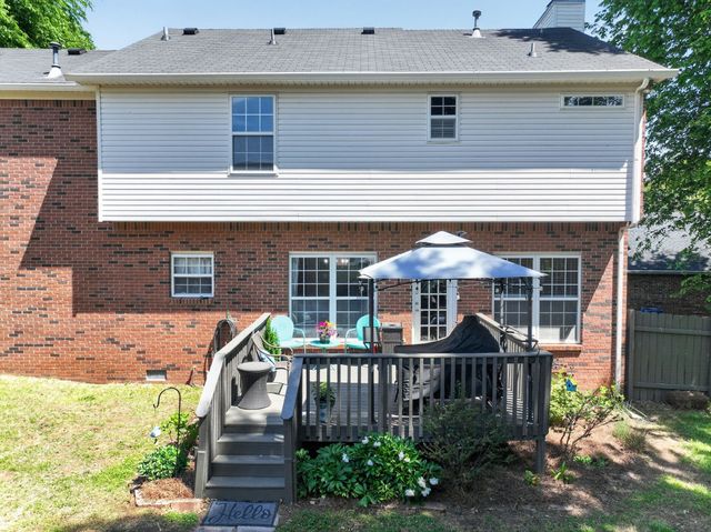 129 Deerview Dr, Columbia, TN 38401