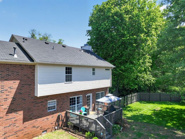 129 Deerview Dr, Columbia, TN 38401