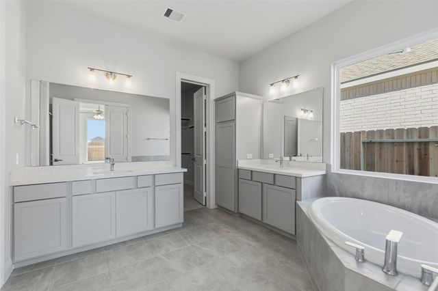 18810 Eastwood Ridge Court, Crosby, TX 77532