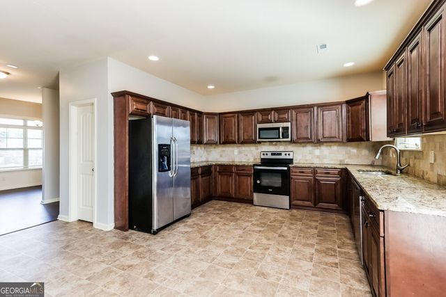 3221 Puritan Way, Mcdonough, GA 30252