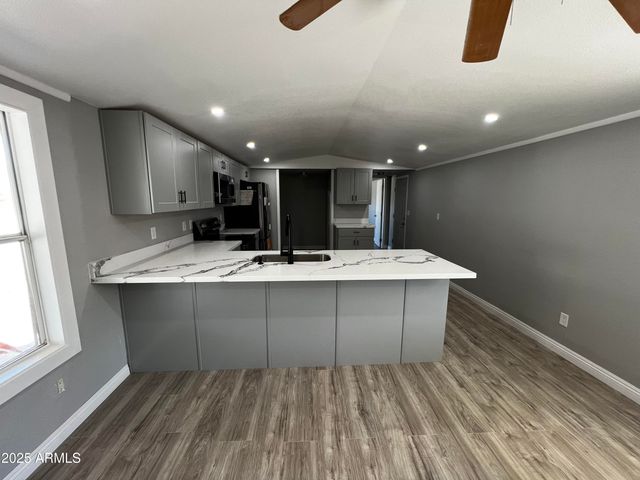 7927 E JAN Avenue, Mesa, AZ 85209