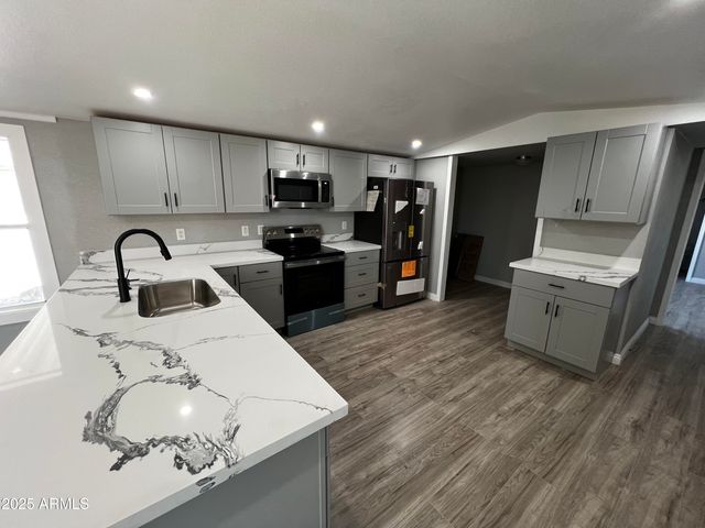 7927 E JAN Avenue, Mesa, AZ 85209