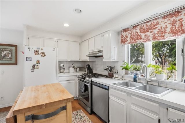 18 Florence Avenue, Buffalo, NY 14214