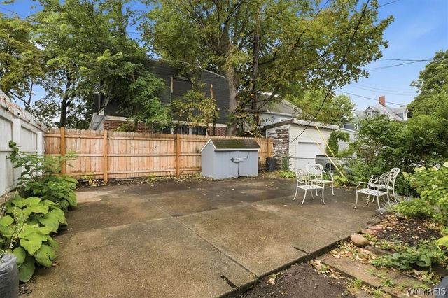 18 Florence Avenue, Buffalo, NY 14214
