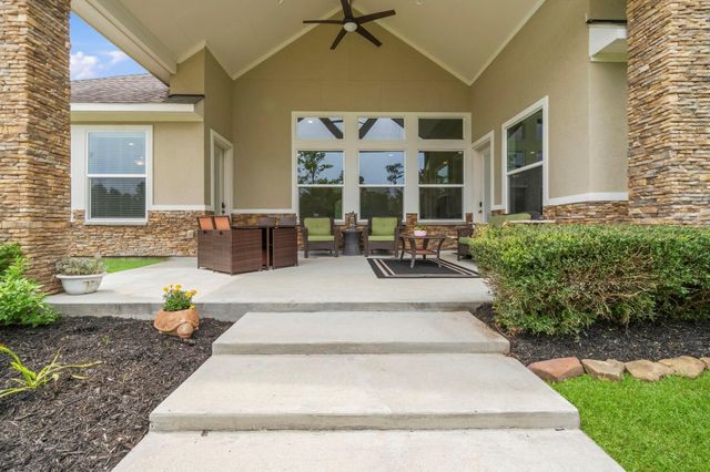 10810 Post Oak Drive, Conroe, TX 77385