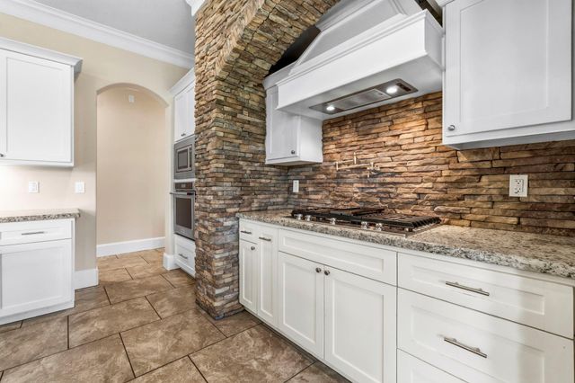10810 Post Oak Drive, Conroe, TX 77385