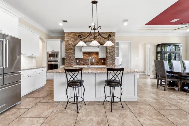 10810 Post Oak Drive, Conroe, TX 77385
